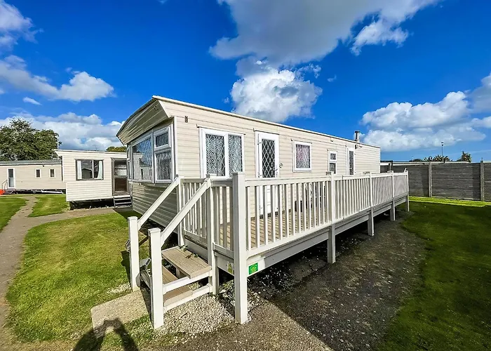 8 Berth Dog Friendly Caravan In Summerfields Holiday In Norfolk Ref 19160S