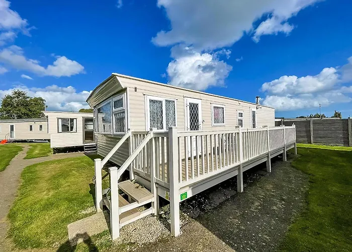 8 Berth Dog Friendly Caravan In Summerfields Holiday In Norfolk Ref 19160S