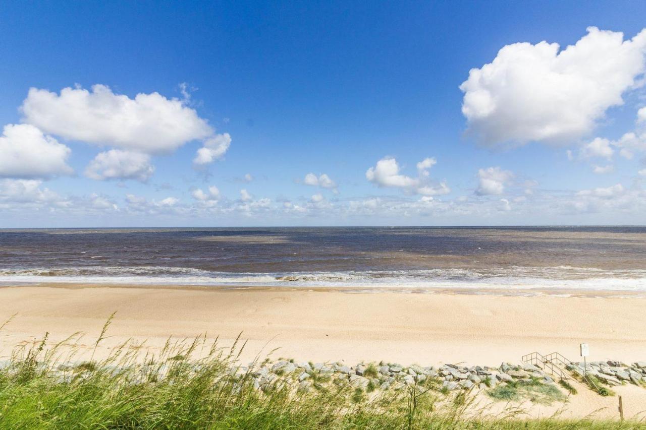 Campsite 8 Berth Dog Friendly Caravan In Summerfields In Norfolk Ref 19160s